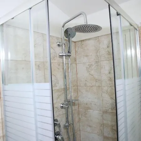 Spazio Archi - La Casetta Al Centro Catânia